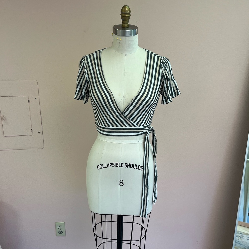 Forever 21 Wrap Top